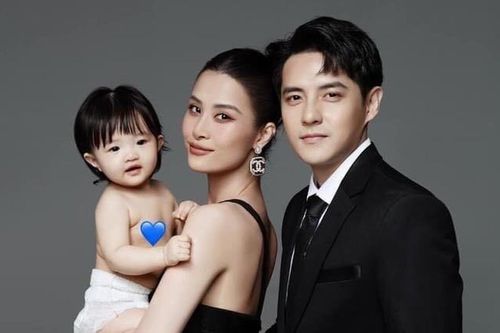 Bé Winnie cuối cùng cũng được mặc quần áo trong bộ ảnh sinh nhật siêu sang của Đông Nhi