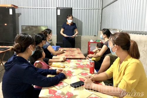 Câu lạc bộ 'Xây dựng gia đình hạnh phúc bền vững'