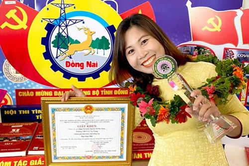 Kéo học sinh đến gần… Văn học
