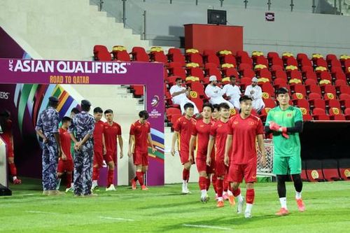 Đội tuyển Việt Nam tụt 3 bậc trên BXH FIFA