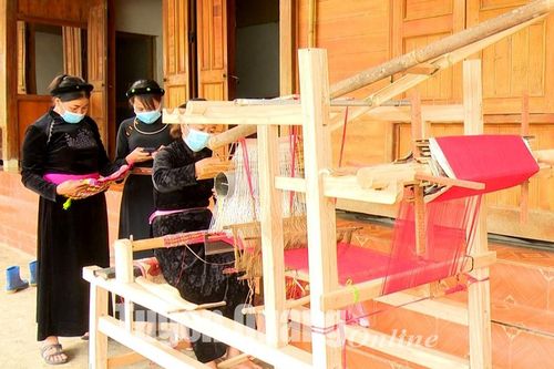 Những người giữ lại hồn quê