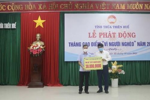 Chính trị - Xã hội An sinh xã hội Hơn 663 triệu đồng ủng hộ Quỹ 'Vì người nghèo'