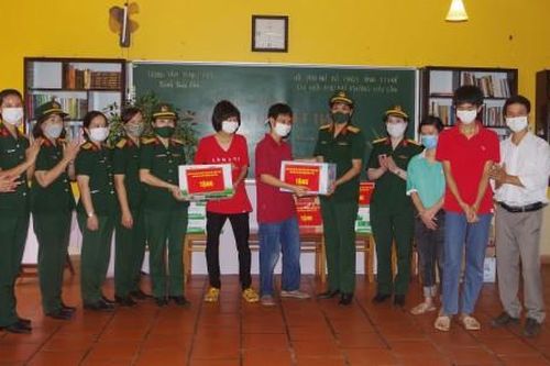 Chính trị - Xã hội An sinh xã hội Thăm, tặng quà Trung tâm Bảo trợ người khuyết tật Tịnh Trúc Gia