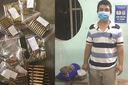 Bắt thêm một đối tượng trong vụ mua bán súng Carbine