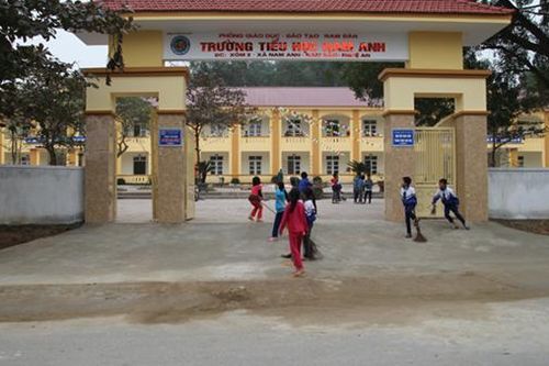Điện thoại phát nổ khiến một học sinh tử vong khi học online