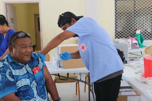 Quốc gia đầu tiên có 99% người trên 12 tuổi tiêm đủ liều vaccine