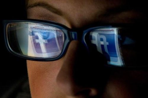 Facebook muốn ghi lại toàn bộ cuộc đời người dùng