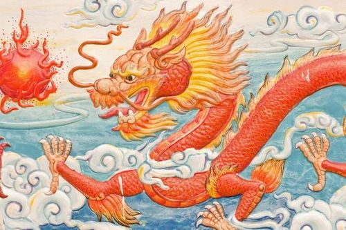 Vén màn bí ẩn hoàng đế duy nhất 'bạo gan' ăn thịt rồng