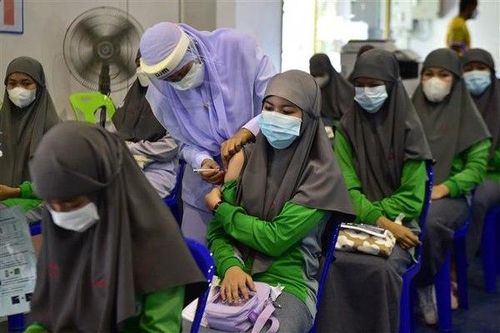 Các nước ASEAN thận trọng kéo dài các biện pháp phòng, chống COVID-19
