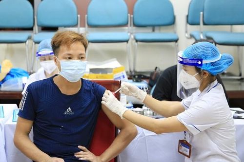 Hà Nội xét nghiệm, cách ly người đến từ vùng dịch và các địa phương khác