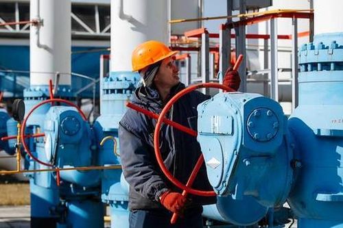 Moscow ngạc nhiên vì Ukraine tiếp tục muốn mua khí đốt của Nga