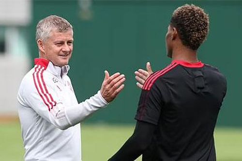 Solskjaer khuyên Rashford tập trung vào bóng đá