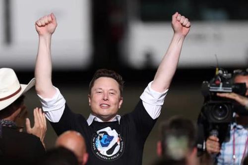 Elon Musk giàu hơn cả Bill Gates và Warren Buffett cộng lại