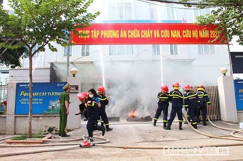 Thực tập phương án chữa cháy và cứu nạn cứu hộ