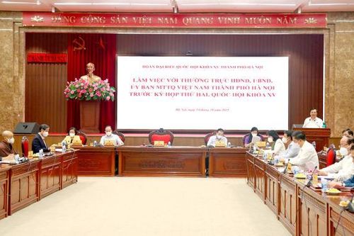 Hà Nội từng bước, thận trọng mở lại các hoạt động