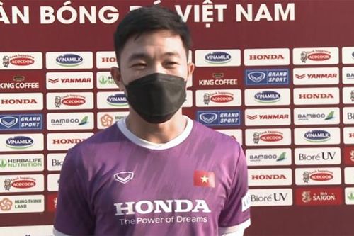Xuân Trường, Đức Chinh khoe làn da 'bắt nắng' tại Muscat