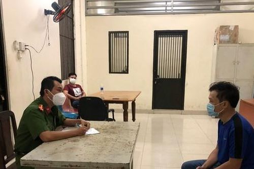 TPHCM: Ghen tuông, chồng mua xăng đốt xe ô tô của 'tình địch'