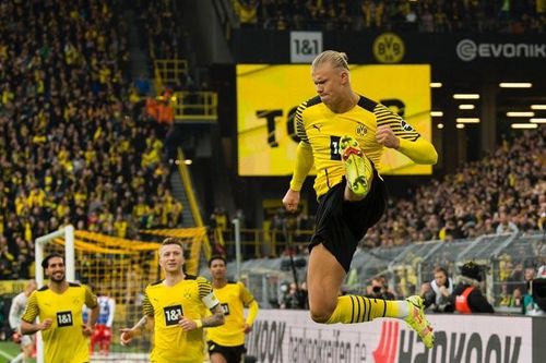 Haaland lập cú đúp, Dortmund leo lên đỉnh bảng