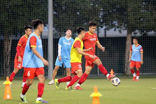 U23 Việt Nam 'tổng duyệt', chờ đấu Kyrgyzstan