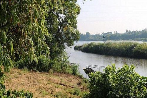 Thừa Thiên-Huế: Hai người dân bị lật ghe khi đánh bắt cá trên sông Bồ
