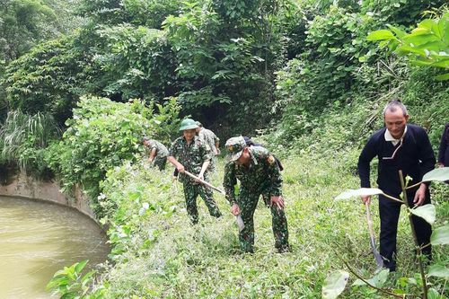 Nông dân tham gia giữ gìn an ninh, trật tự