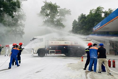 Diễn tập phòng cháy, chữa cháy tại cơ sở có nguy cơ cao