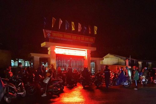 Phát hiện 45 trường hợp nghi ngờ mắc COVID-19 tại trường THCS Chu Hóa