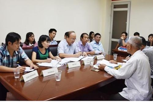 Khi người đứng đầu chính quyền còn 'né' tiếp dân