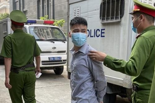Án tình đắng chát