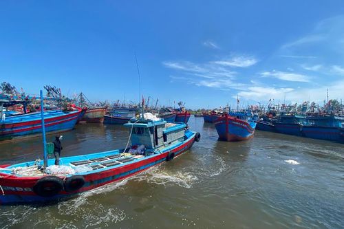 Quảng Ngãi tích cực tìm kiếm 4 ngư dân mất tích trên biển