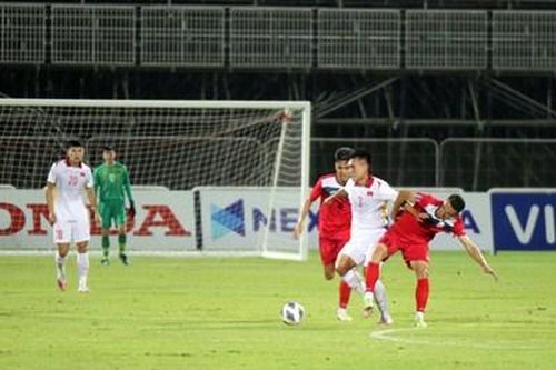 U.23 Việt Nam xếp đội hình lạ 4-2-3-1