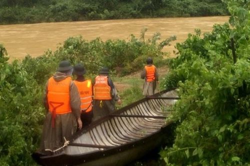 Nước lũ dâng cao, BĐBP Quảng Bình triển khai công tác ứng phó, tích cực tìm kiếm người mất tích