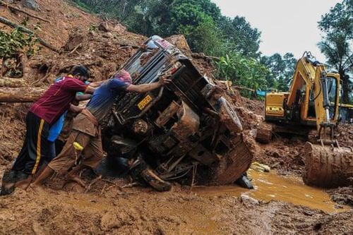 Lũ lụt ở Ấn Độ: ít nhất 25 người chết khi mưa lớn gây ra lở đất ở Kerala