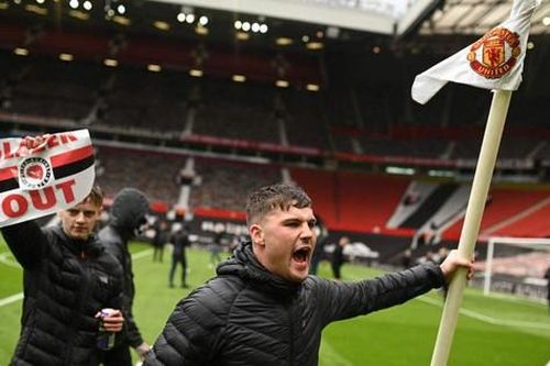 Fan MU triển khai chiến dịch 'tổng tấn công' Old Trafford lần 2