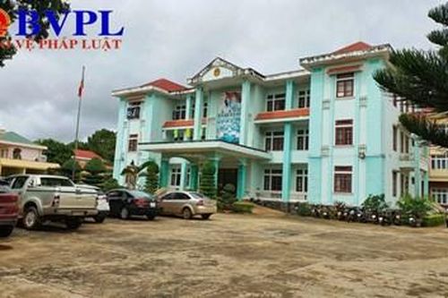 Làm giả 66 sổ đỏ để vay 15 tỉ của ngân hàng, 7 cán bộ và 14 người dân bị truy tố