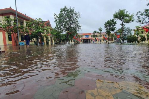 Hà Tĩnh: Gần 40.000 học sinh nghỉ học do mưa lũ