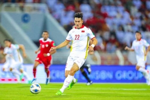 Vượt qua Son Heung Min, Tiến Linh giành danh hiệu cầu thủ xuất sắc nhất