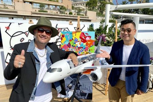 Airbus mời nghệ sĩ danh tiếng Cyril Kongo vẽ lên máy bay
