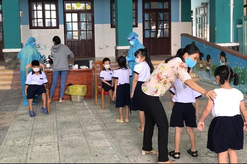 Học sinh xã đảo Thạnh An đi học lại từ 20/10