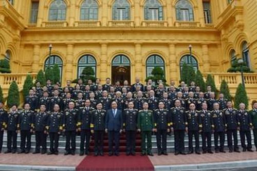 Chủ tịch nước Nguyễn Xuân Phúc gặp mặt Đoàn đại biểu Quân chủng Hải quân và Cựu chiến binh Đoàn tàu không số