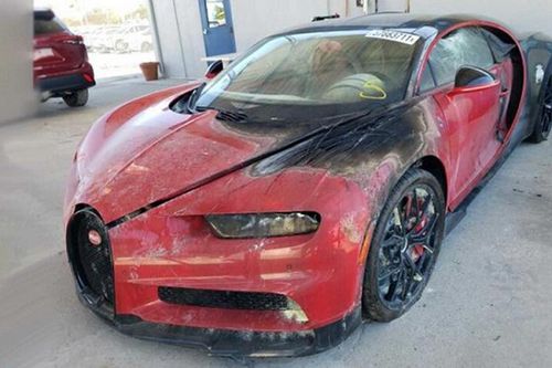 Bugatti Chiron cháy đen, hỏng như 'sắt vụn' rao bán hơn 9 tỷ đồng