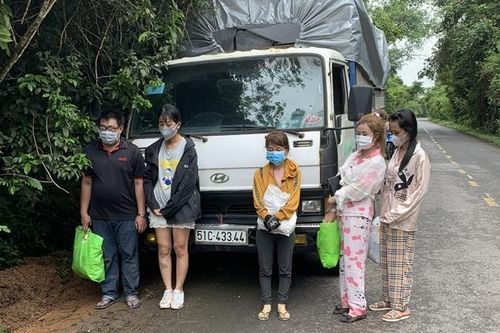 Xử phạt 21 đối tượng xuất cảnh trái phép từ Việt Nam sang Campuchia