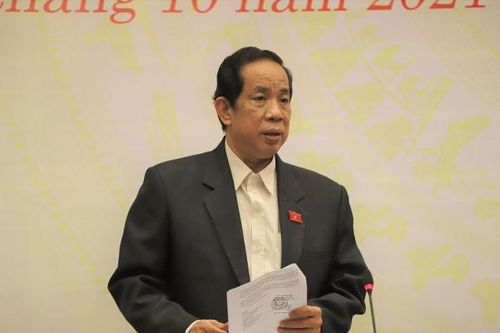 Cả nước đang 'thắt lưng buộc bụng' mà tăng lương thì có phần phản cảm