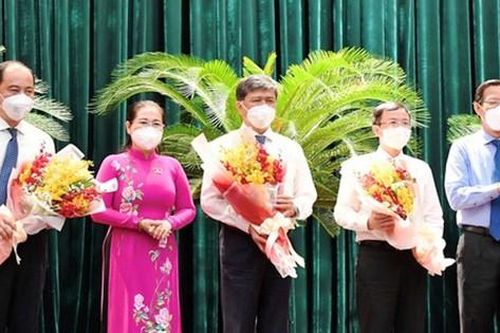 Bầu bổ sung 3 nhân sự UBND TPHCM