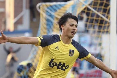 ĐT Nhật Bản triệu tập ngôi sao vừa lập hat-trick ở giải châu Âu để đấu Việt Nam