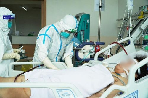 TP.HCM đã trải qua đỉnh điểm dịch bệnh chưa từng có trong lịch sử