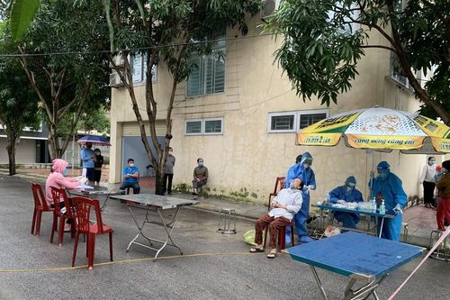 Phong tỏa thêm 23 hộ dân xã Hưng Lộc (TP. Vinh) liên quan đến ca dương tính mới