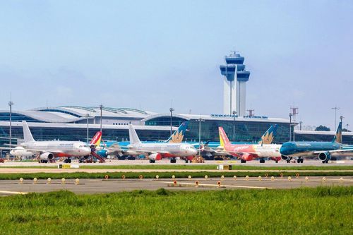 Bộ GTVT đề nghị nới lỏng điều kiện hành khách đi máy bay, tàu hỏa