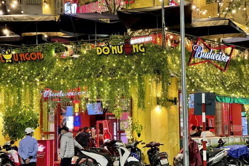 Đi chơi nhân Ngày Phụ nữ Việt Nam 20/10: Phải nâng cao ý thức phòng dịch COVID-19