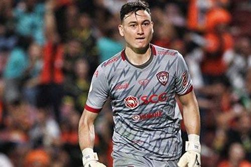 Muangthong United không chịu thua Văn Lâm, yêu cầu bồi thường từ Cerezo Osaka